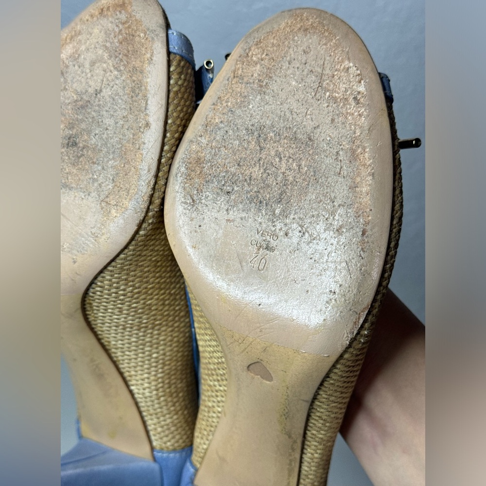 Vintage Moschino Cheap and Chic Baby Blue and Woven Straw Heels with Bow Sz 40 - Picture 10 of 12